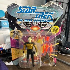 The Next Generation Lieutenant Commander Data Action Figure